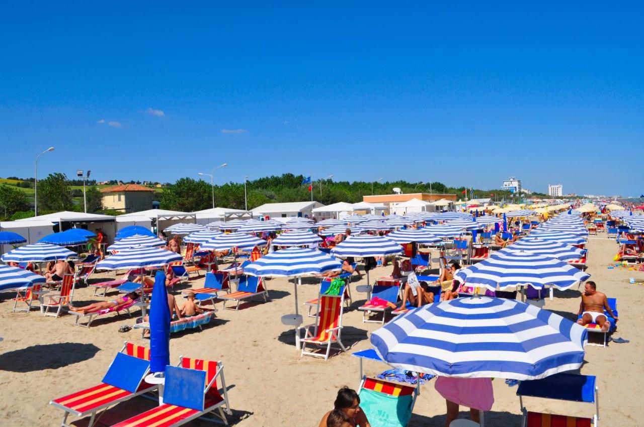 Camping Blu Fantasy Senigallia Exterior foto
